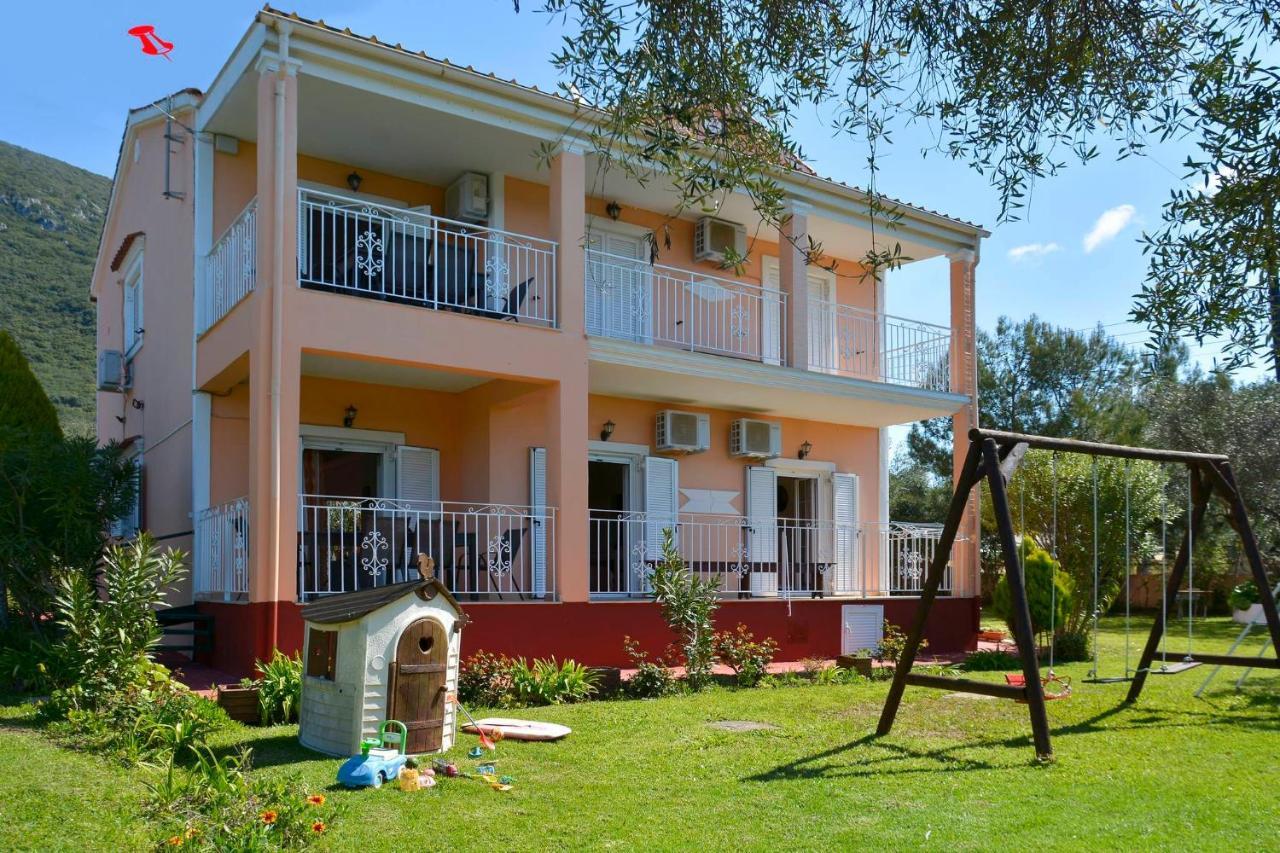 Giokos Apartman Ágios Matthaíos Kültér fotó
